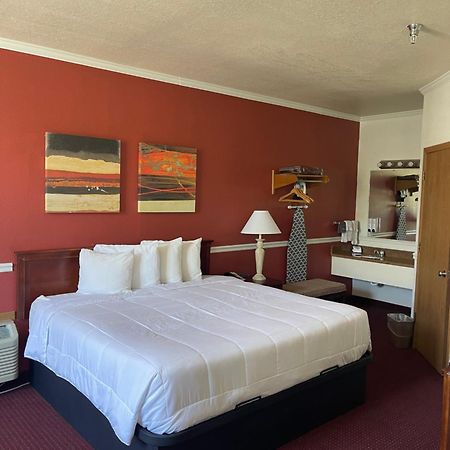 בראנסון Carriage House Inn מראה חיצוני תמונה