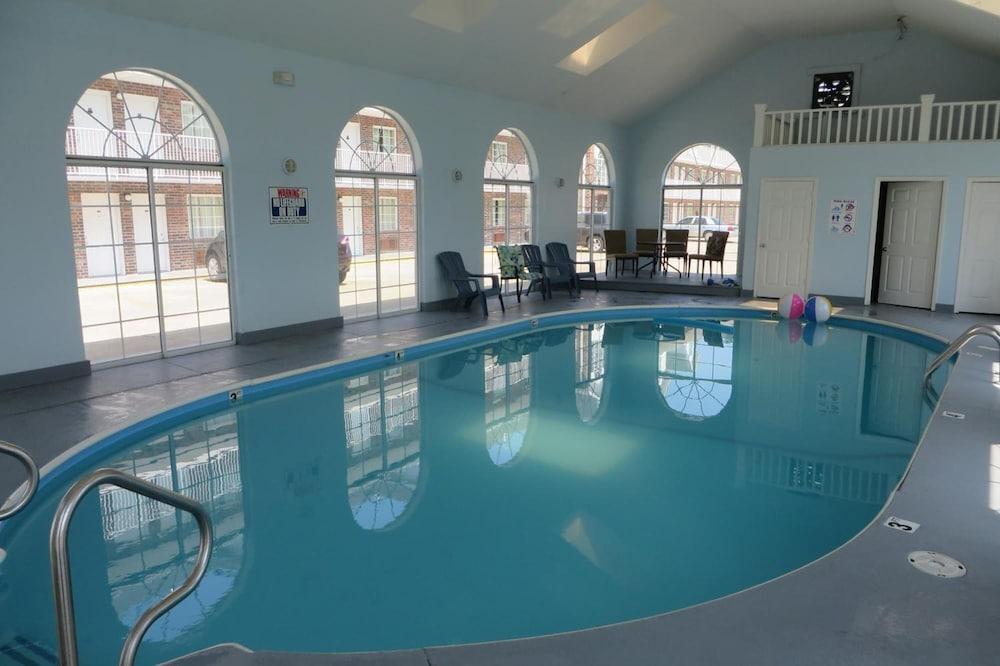 בראנסון Carriage House Inn מראה חיצוני תמונה