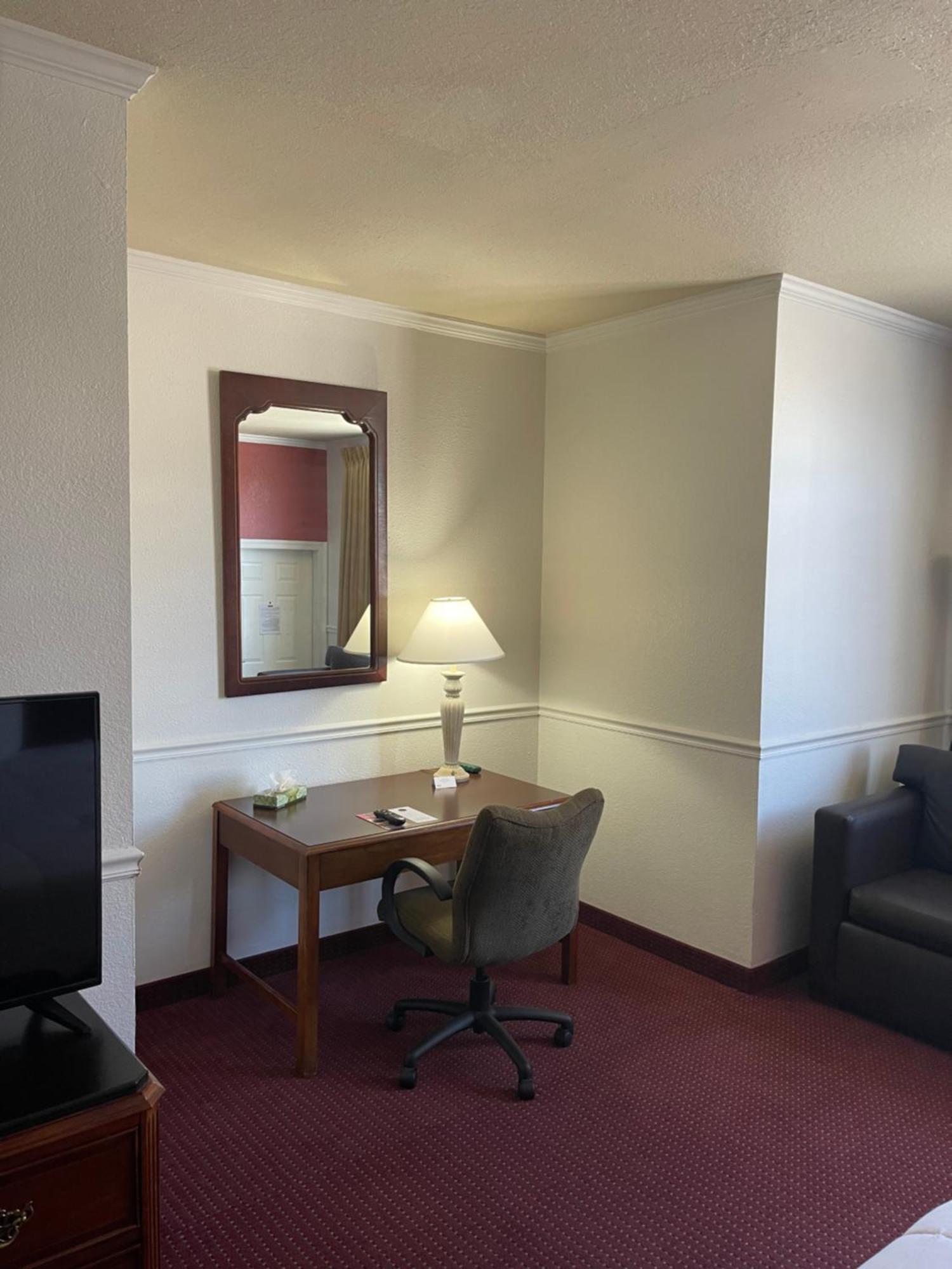 בראנסון Carriage House Inn מראה חיצוני תמונה