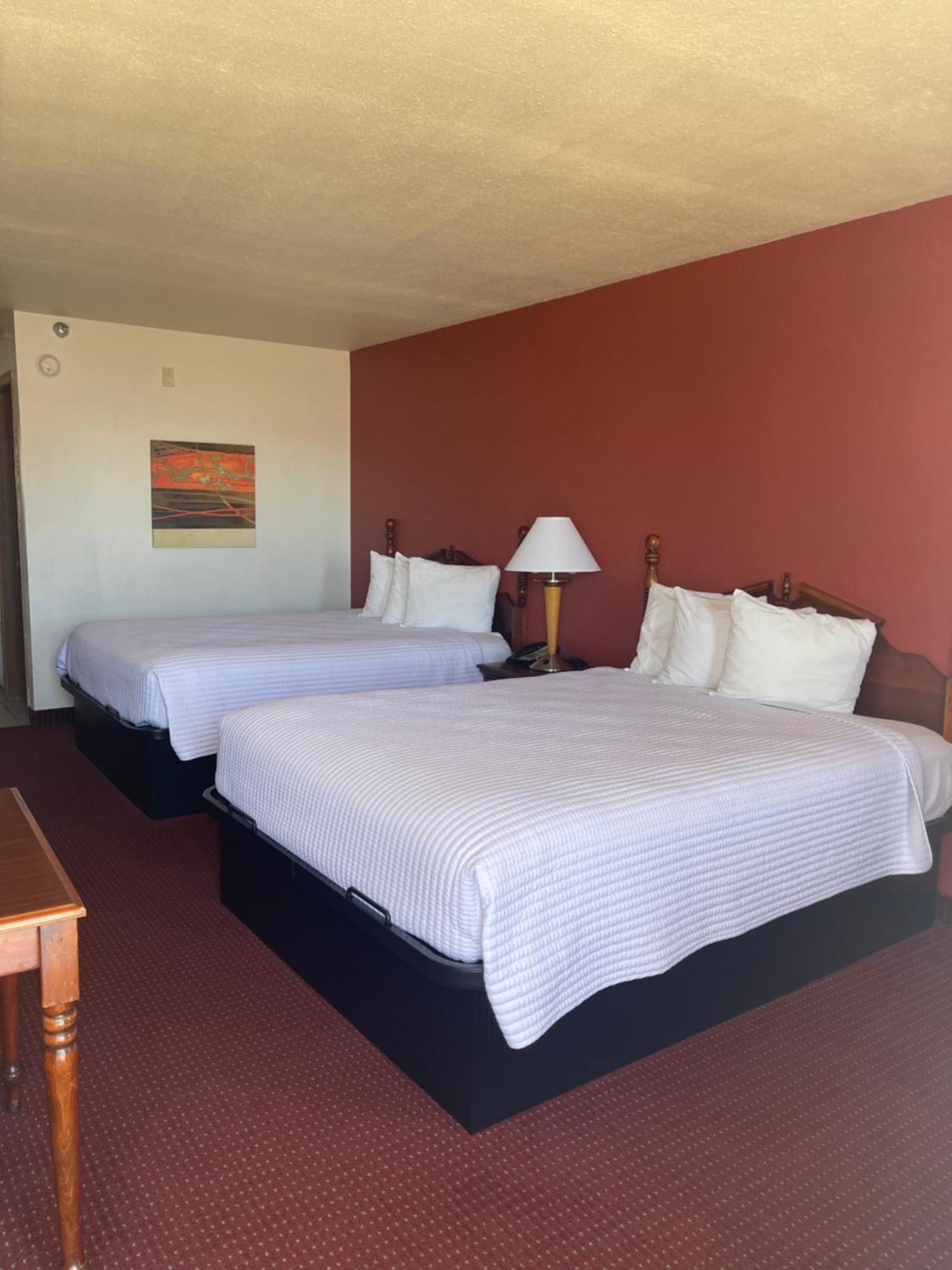 בראנסון Carriage House Inn מראה חיצוני תמונה