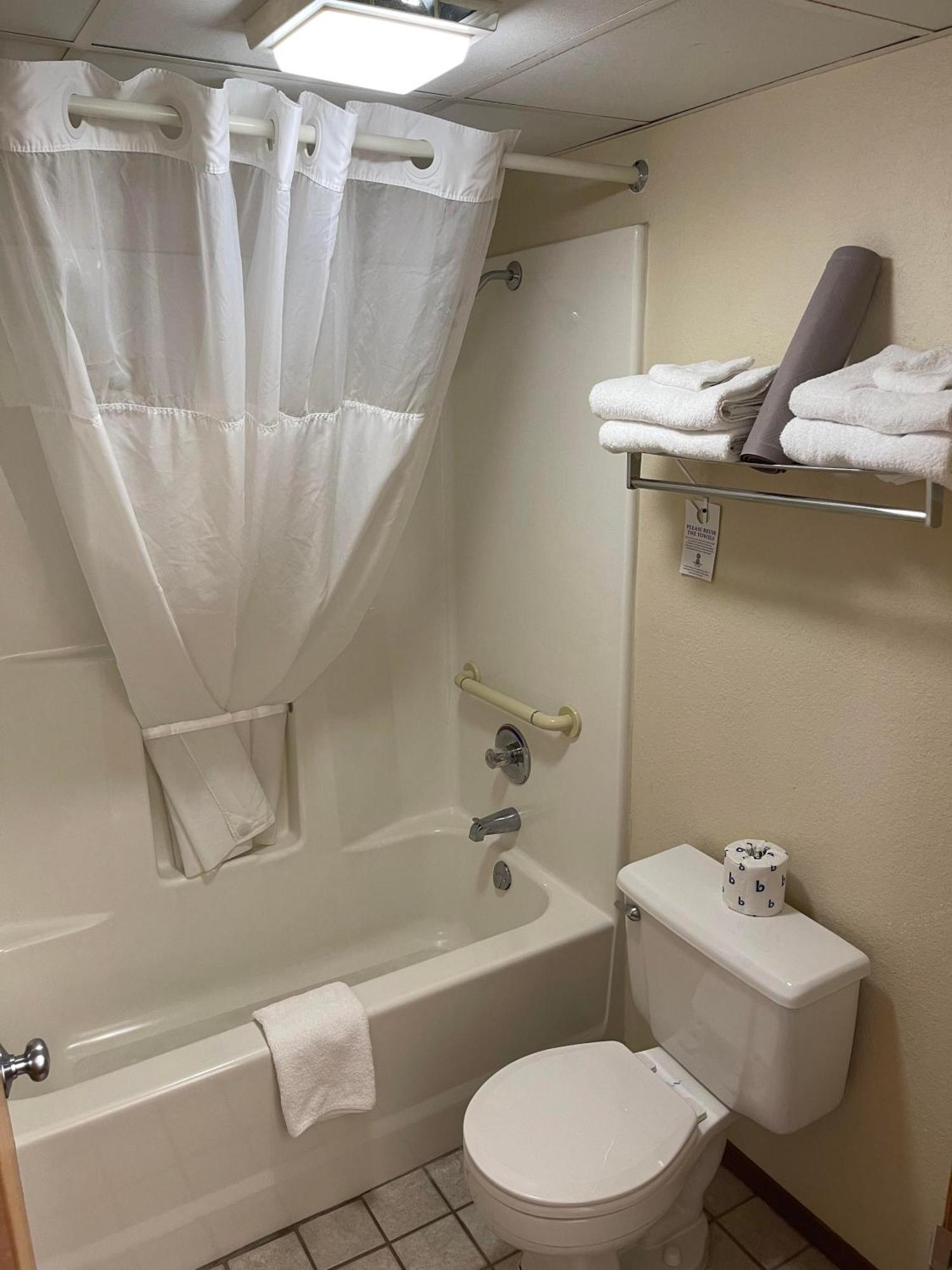 בראנסון Carriage House Inn מראה חיצוני תמונה
