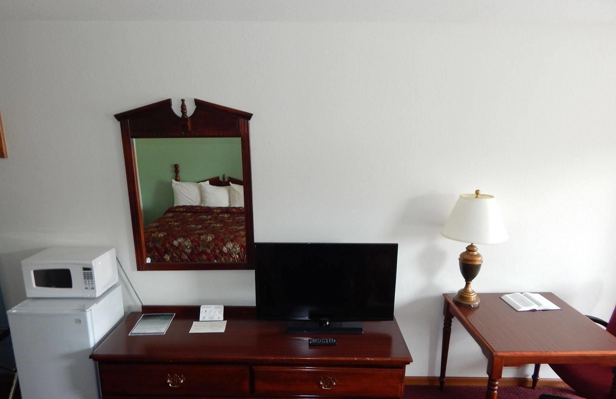 בראנסון Carriage House Inn מראה חיצוני תמונה