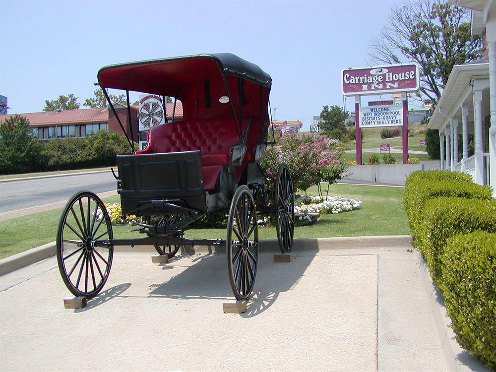 בראנסון Carriage House Inn מראה חיצוני תמונה